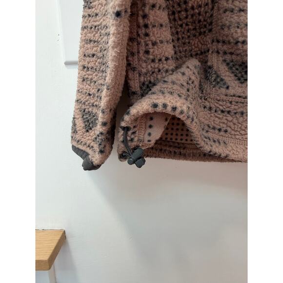 Women's Carhartt Warm Taupe Geometric Print Fleece Pullover - Relaxed Fit - XXL - Picture 7 of 8